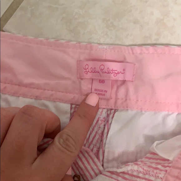 Lilly Pulitzer seersucker shorts - Picture 3 of 4